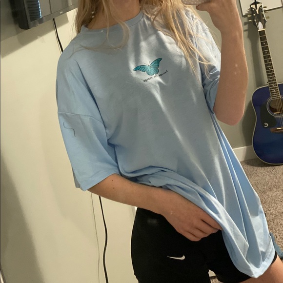 Blue cozy oversized Tee - Picture 2 of 4